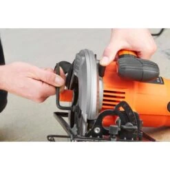 Black & Decker Black+Decker Handkreissäge CS1550 Inkl. Sägeblatt 1.500 W 6 Black & Decker Black+Decker Handkreissäge CS1550 Inkl. Sägeblatt 1.500 W -Gardena Verkäufe 169062 2012 5