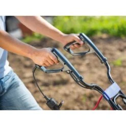 LUX Elektro-Bodenhacke E-BH 1400-43 4 LUX Elektro-Bodenhacke E-BH 1400-43 -Gardena Verkäufe 4048123021409 A03 230914