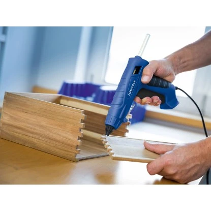 LUX Heißklebepistole Comfort HKP-100/12 LUX Heißklebepistole Comfort HKP-100/12 -Gardena Verkäufe 614711 2137 2